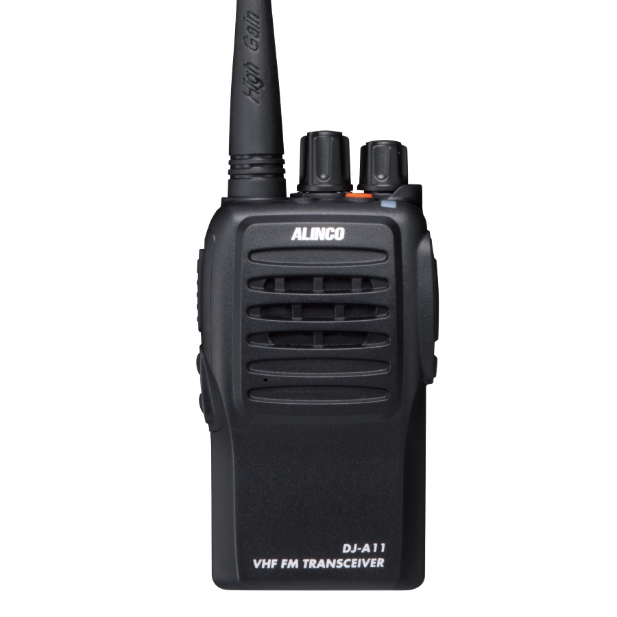 Alinco DJ-A11, рация с аксессуарами