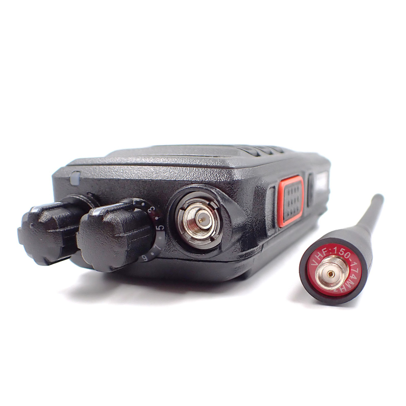 Kirisun DP405 VHF, рация в комплекте