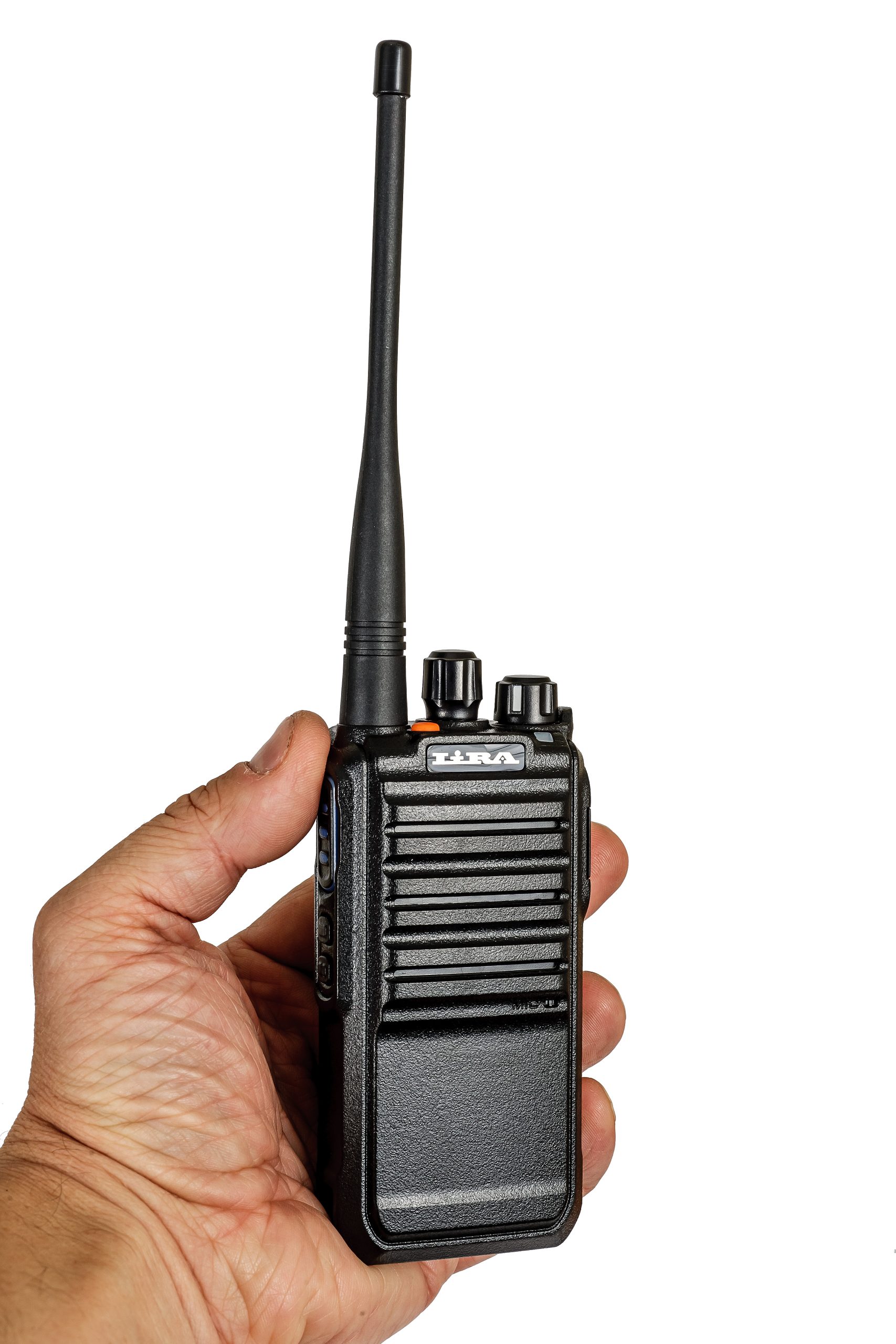 Lira DP-200V DMR, рация сбоку
