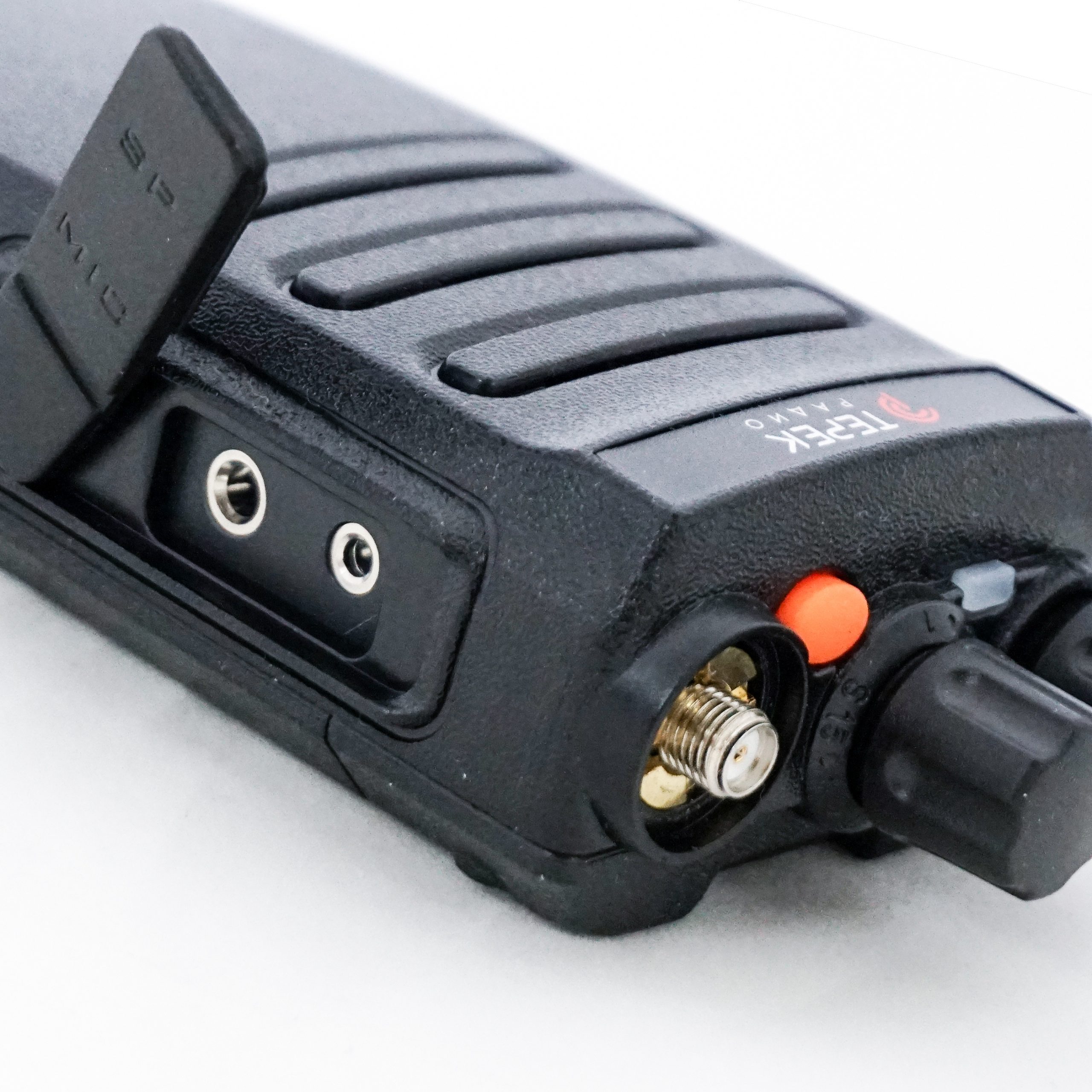 ТЕРЕК РК-322 DMR PRO UHF, рация и аксессуары