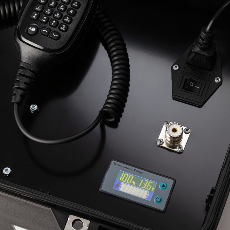 ТЕРЕК РМ-302-DMR GPS ОРЕХ UHF, комплект поставки