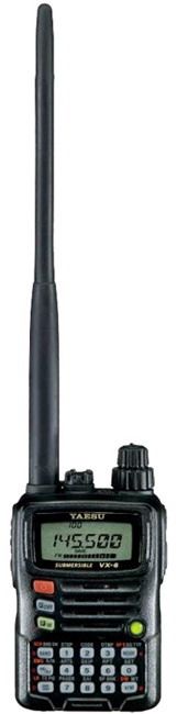 Yaesu VX-6R, рация с другого ракурса