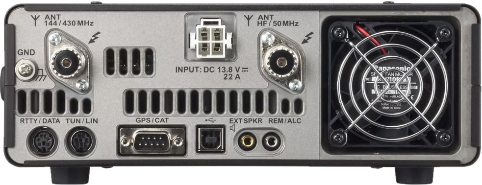 Yaesu FT-991A, второй ракурс