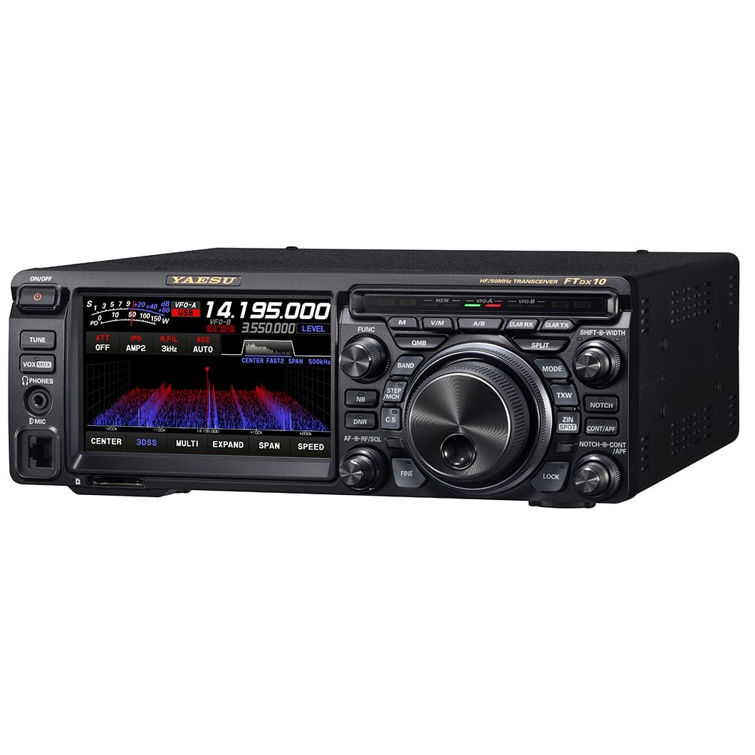 Трансивер Yaesu FTDX10, второй ракурс